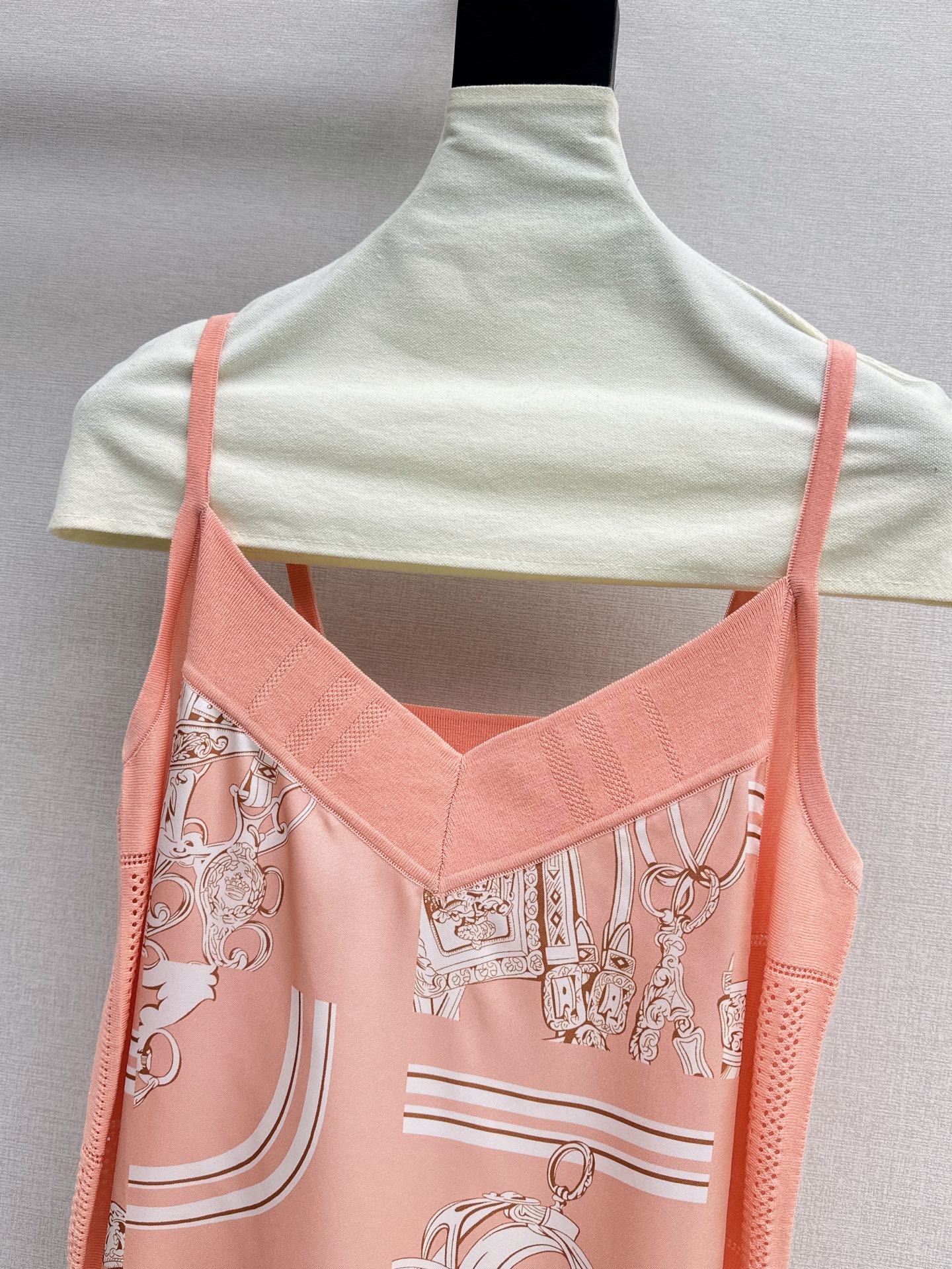 f3392da2fccad99c877b9cbbe93403eb.jpg